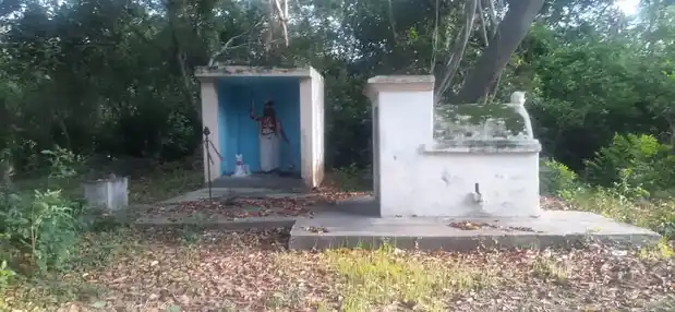 Arulmigu Iyyanar Temple, Kadalangudi - 609202 Arulmigu Iyyanar Temple,  - 609202, Mayiladuthurai - Ancient Temple Architecture and History Image 3