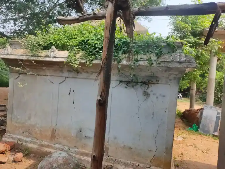 Arulmigu Iyyanar Temple, Kalamarudhur - 606102 அருள்மிகு அய்யனார் திருக்கோயில், Kalamarudhur - 606102, Kallakurichi - Ancient Temple Architecture and History Image 3