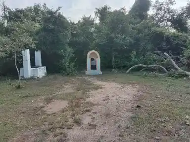 Arulmigu Iyyanar Temple, Kovilur, Alangudi Taluk - 622301 அருள்மிகு அய்யனார் திருக்கோயில், கோவிலூர், ஆலங்குடி வட்டம் - 622301, Pudukkottai - Ancient Temple Architecture and History Image 2