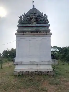Arulmigu Iyyanar Temple, Kunnandarkovil, Kulathur Taluk - 622502 அருள்மிகு அய்யனார் திருக்கோயில், குன்னாண்டார்கோவில், குளத்தூர் வட்டம் - 622502, Pudukkottai - Ancient Temple Architecture and History Image 4