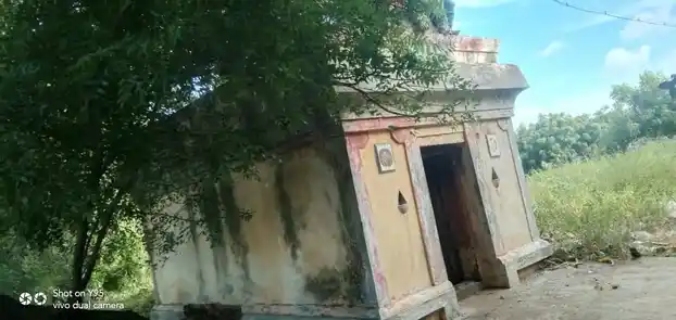 Arulmigu Iyyanar Temple, Madhiyanoor - 606107 Temple