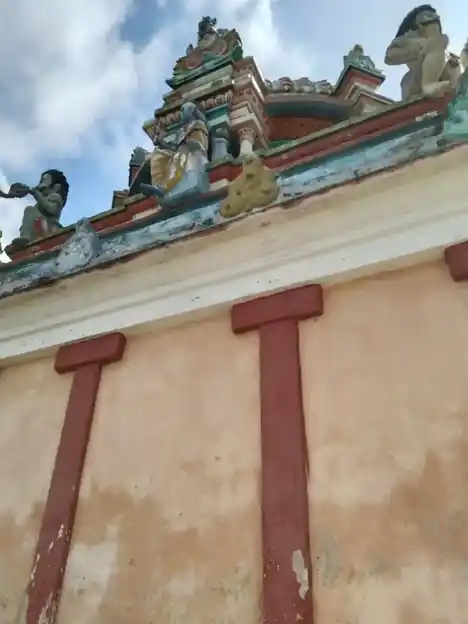 Arulmigu Iyyanar Temple, Mannkkumundan - 614705 அருள்மிகு அய்யனார் திருக்கோயில், Mannkkumundan - 614705, Thiruvarur - Ancient Temple Architecture and History Image 2