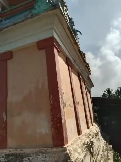 Arulmigu Iyyanar Temple, Mannkkumundan - 614705 அருள்மிகு அய்யனார் திருக்கோயில், Mannkkumundan - 614705, Thiruvarur - Ancient Temple Architecture and History Image 3