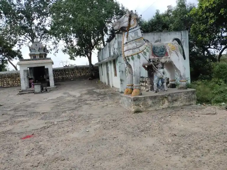 Arulmigu Iyyanar Temple, Mudhaloor - 605757