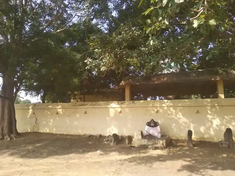 Arulmigu Iyyanar Temple, Mugaiyur - 605755 அருள்மிகு அய்யனார் திருக்கோயில், Mugaiyur - 605755, Viluppuram - Ancient Temple Architecture and History Image 4