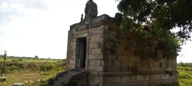 Arulmigu Iyyanar Temple, Nadiyapattu - 606115 அருள்மிகு அய்யனார் விநாயகர் திருக்கோயில், Nadiyapattu - 606115, Cuddalore - Ancient Temple Architecture and History Image 2