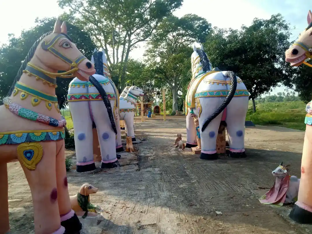 Arulmigu Iyyanar Temple, Pallippattu - 606206 Arulmigu Iyyanar Temple, Pallippattu - 606206, Kallakurichi - Ancient Temple Architecture and History Image 3