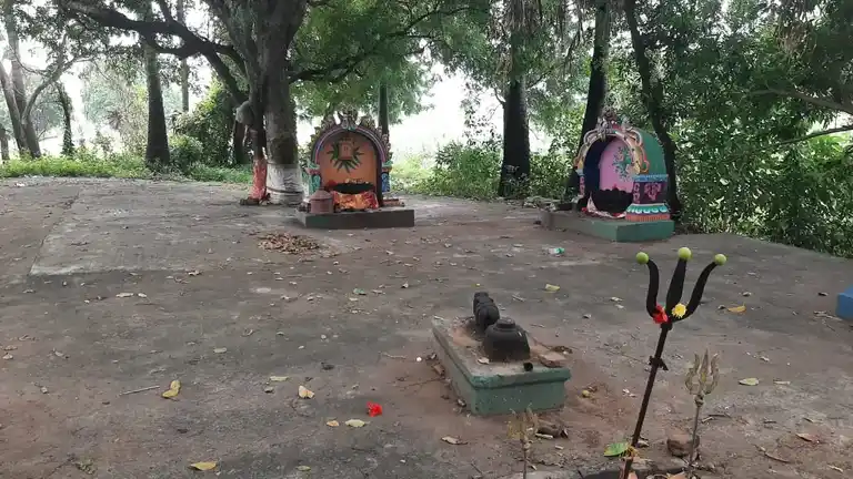 Arulmigu Iyyanar Temple, Panchamadevi - 605105 Arulmigu Iyyanar Temple, பஞ்சமாதேவி - 605105, Viluppuram - Ancient Temple Architecture and History Image 5