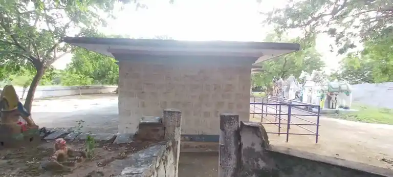 Arulmigu Iyyanar Temple, Pinnalavaadi - 607202 அருள்மிகு அய்யனார் திருக்கோயில், Pinnalavaadi - 607202, Kallakurichi - Ancient Temple Architecture and History Image 3