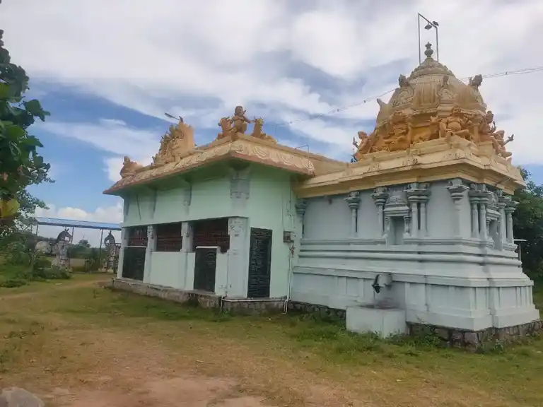 Arulmigu Iyyanar Temple, Semmanagoor - 606107 அருள்மிகு அய்யனார், பிடாரி திருக்கோயில், Semmanagoor - 606107, Kallakurichi - Ancient Temple Architecture and History Image 4