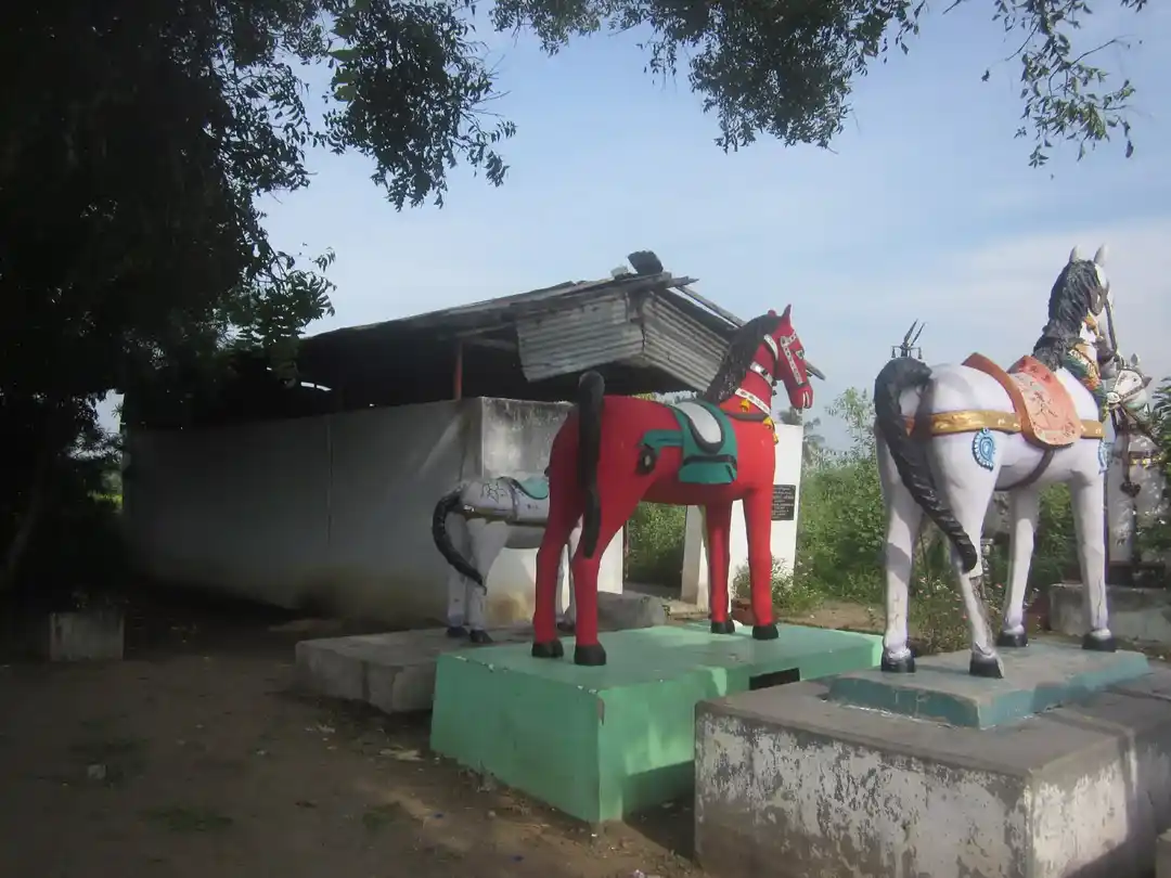 Arulmigu Iyyanar Temple, Siruvangoor - 606213 அருள்மிகு அய்யனார் திருக்கோயில், Siruvangoor - 606213, Kallakurichi - Ancient Temple Architecture and History Image 2