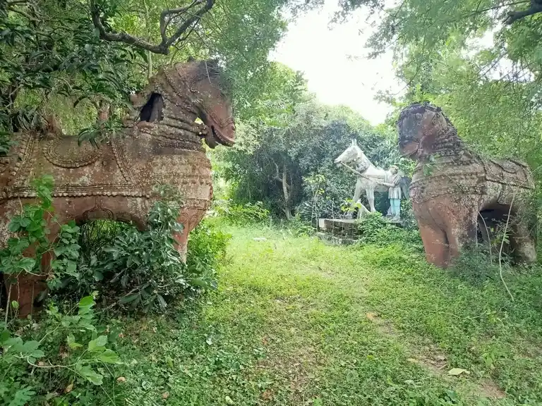 Arulmigu Iyyanar Temple, Sittherippattu - 605755 Temple