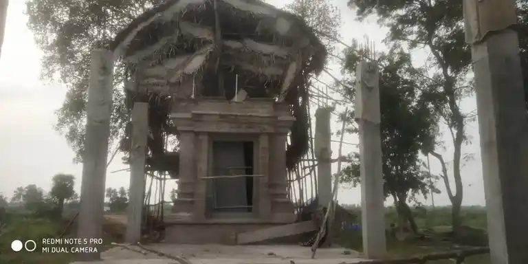 Arulmigu Iyyanar Temple, T.Mazhavarayanallur - 607203 Arulmigu Iyyanar Temple, T.Mazhavarayanallur - 607203, Viluppuram - Ancient Temple Architecture and History Image 2