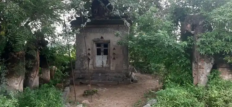 Arulmigu Iyyanar Temple, Udhayamaampattu - 606206 அருள்மிகு அய்யனார் திருக்கோயில், Udhayamaampattu - 606206, Kallakurichi - Ancient Temple Architecture and History Image 4