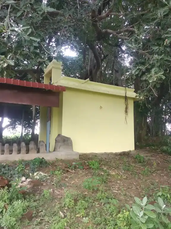 Arulmigu Iyyanar Temple, V.Nerkunam - 605752 அருள்மிகு அய்யனார் திருக்கோயில், V.Nerkunam - 605752, Viluppuram - Ancient Temple Architecture and History Image 2