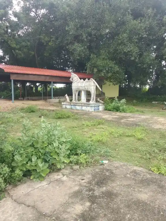 Arulmigu Iyyanar Temple, V.Nerkunam - 605752 அருள்மிகு அய்யனார் திருக்கோயில், V.Nerkunam - 605752, Viluppuram - Ancient Temple Architecture and History Image 3