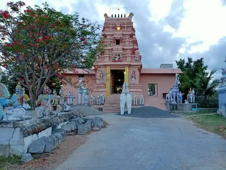 Arulmigu Iyyanar Temple, Veerangipuram - 605701 Arulmigu Iyyanar Temple, Veerangipuram - 605701, Viluppuram - Ancient Temple Architecture and History Image 2