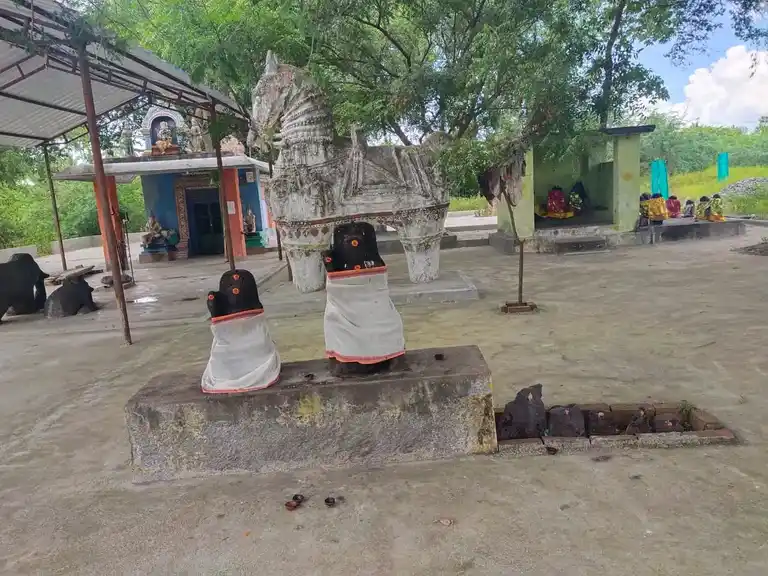 Arulmigu Iyyannar Temple, Karnatham - 606104 அருள்மிகு அய்யனார் திருக்கோயில்,  - 606104, Cuddalore - Ancient Temple Architecture and History Image 5