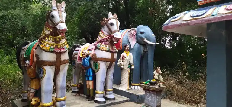 Arulmigu Iyyannar Temple, Varambanur - 606302 Arulmigu Iyyannar Temple, Varambanur - 606302, Cuddalore - Ancient Temple Architecture and History Image 3