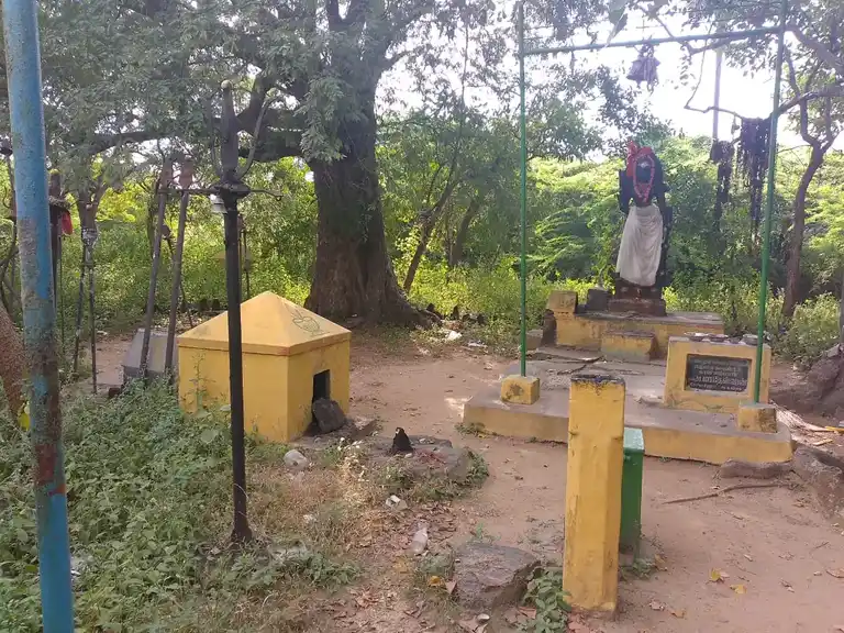 Arulmigu Jadamuniyappan Temple, Muthukappatty - 637405 அருள்மிகு ஜடாமுனியப்பன் திருக்கோயில், Muthukappatty - 637405, Namakkal - Ancient Temple Architecture and History Image 4