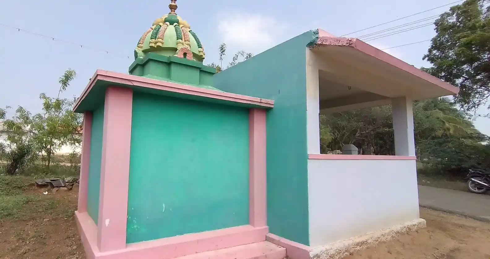 Arulmigu Jaganmatha Kannimar Temple, Valaiyapalayam - 642126 அருள்மிகு ஜகன்மாதா கன்னிமார் கருப்பண்ணசாமி திருக்கோயில், Valaiyapalayam - 642126, Tiruppur - Ancient Temple Architecture and History Image 2