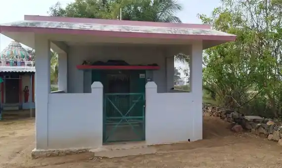 Arulmigu Jaganmatha Kannimar Temple, Valaiyapalayam - 642126 அருள்மிகு ஜகன்மாதா கன்னிமார் கருப்பண்ணசாமி திருக்கோயில், Valaiyapalayam - 642126, Tiruppur - Ancient Temple Architecture and History Image 4