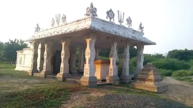 Arulmigu Jagannathaperumal Temple, Voyalur - 601204 அருள்மிகு ஜெகன்நாதப் பெருமாள் திருக்கோயில், வயலூர் - 601204, Tiruvallur - Ancient Temple Architecture and History Image 6