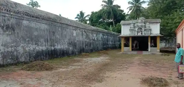 Arulmigu Jagathratchaga Perumal Temple, Perumal Koil - 612101 அருள்மிகு ஜெகத்ரட்சகபெருமாள் திருக்கோயில், Perumal Koil - 612101, Thanjavur - Ancient Temple Architecture and History Image 3