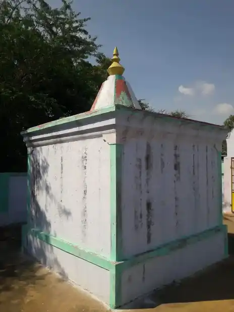 Arulmigu Jakallamman Temple, Koolanaickenpatti - 642107 அருள்மிகு ஜக்காளம்மன் திருக்கோயில், கூழானாய்க்கன்பட்டி - 642107, Coimbatore - Ancient Temple Architecture and History Image 6