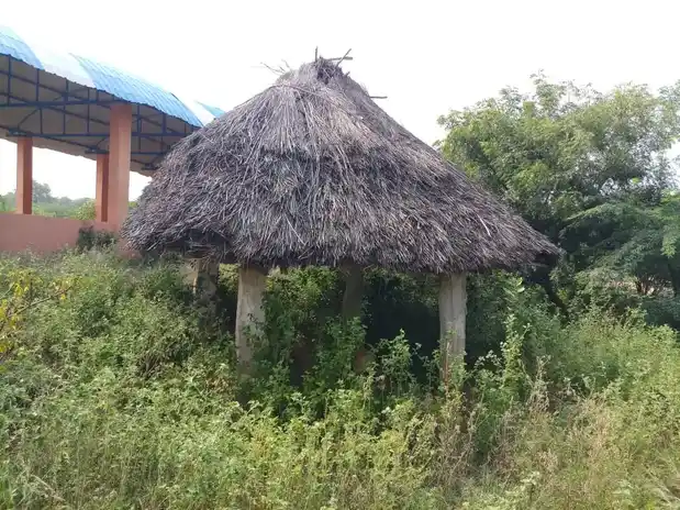 Arulmigu Jakkaalamman Muthalamman Temple, Chinnaluppai - 624703 அருள்மிகு ஜக்காலம்மன் முத்தாலம்மன் திருக்கோயில், சின்னலுப்பை - 624703, Dindigul - Ancient Temple Architecture and History Image 2