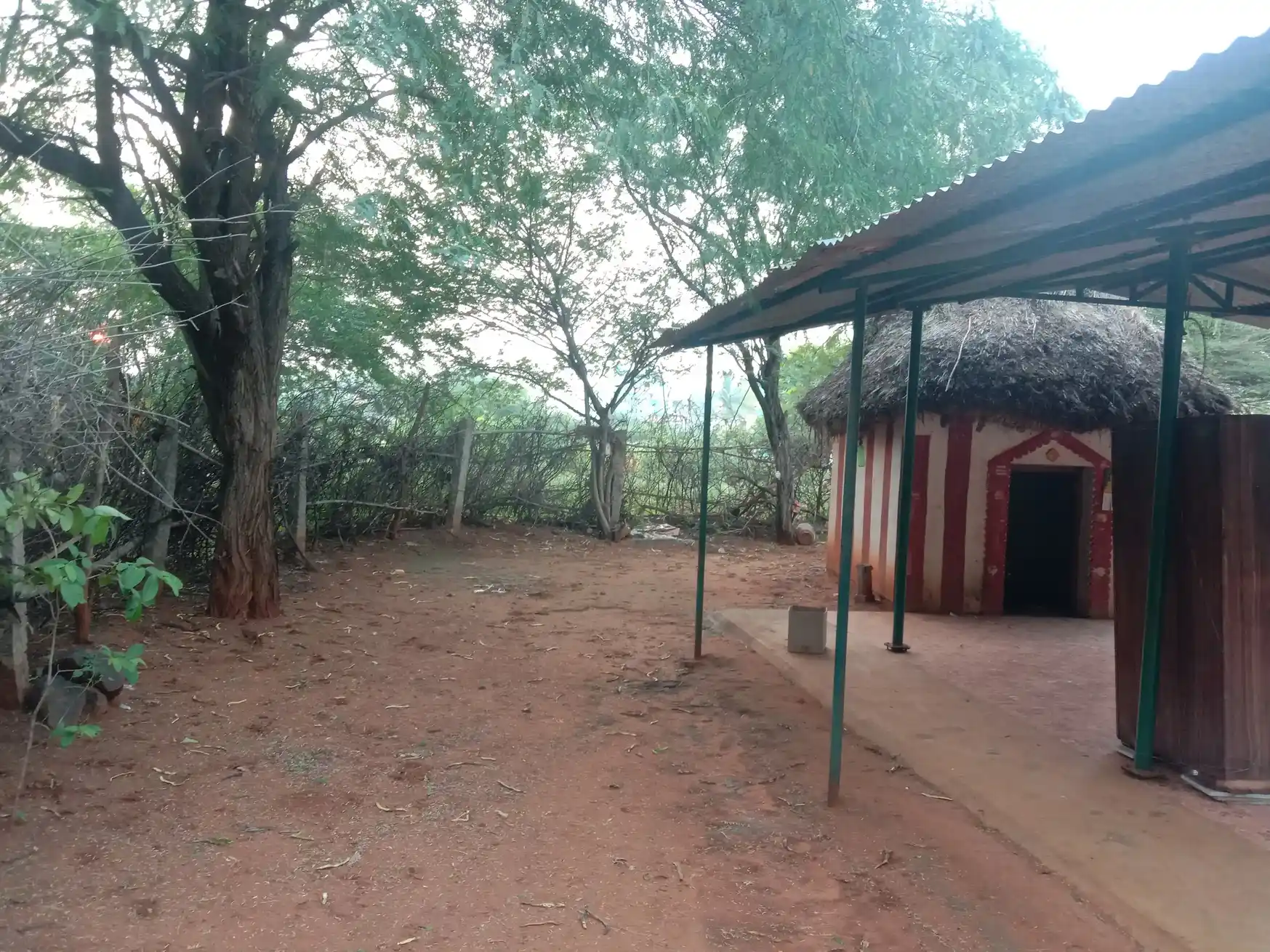 Arulmigu Jakkama Temple, Koduvilarpatti - 625534 அருள்மிகு ஜக்கம்மாள் திருக்கோயில், கொடுவிலார்பட்டி - 625534, Theni - Ancient Temple Architecture and History Image 3