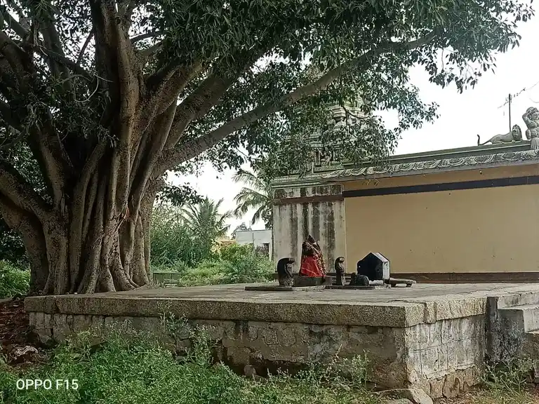 Arulmigu Jakkamanayakkanoor Vinayagar Temple, Jakkamanayakanur - 624620 அருள்மிகு ஜக்கமநாயக்கனூர் விநாயகர் திருக்கோயில், Jakkamanayakanur - 624620, Dindigul - Ancient Temple Architecture and History Image 4