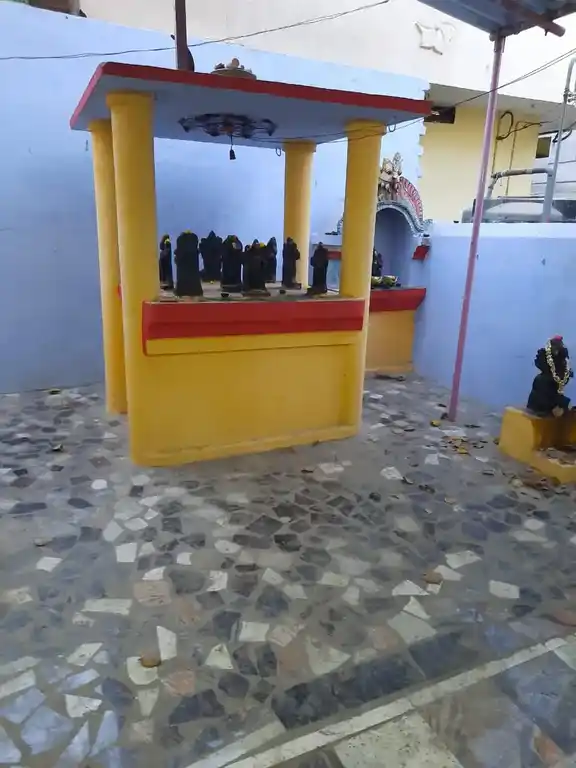 Arulmigu Jalakandeswarar Temple, Ambedkar Colony, Pudur - 635112 அருள்மிகு ஜலகண்டேஸ்வரர் திருக்கோயில், அம்பேத்கார் காலனி - 635112, Krishnagiri - Ancient Temple Architecture and History Image 3