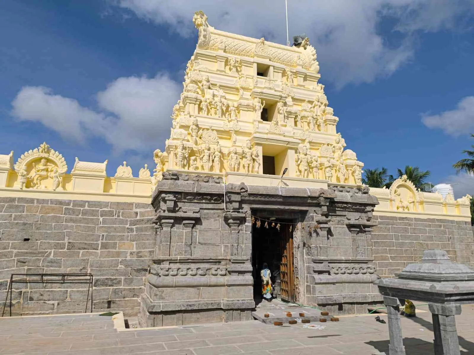 அருள்மிகு ஜம்புநாதேஸ்வரர் திருக்கோயில், Jambai - 605754 - Main View