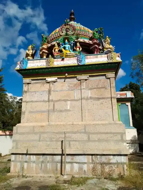 Arulmigu Jambunathan Varadharajaperumal Temple, Perambur - 614404 அருள்மிகு ஜம்புநாதன் வரதராஜபெருமாள் திருக்கோயில், Perambur - 614404, Thiruvarur - Ancient Temple Architecture and History Image 4