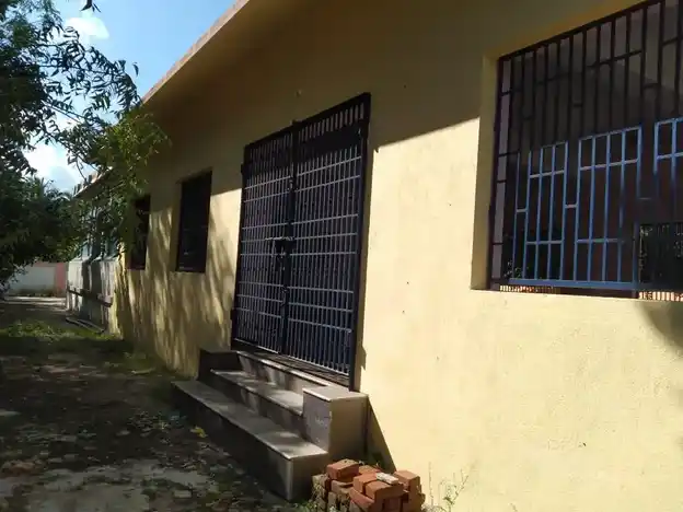 Arulmigu Jambunathan Varadharajaperumal Temple, Perambur - 614404 அருள்மிகு ஜம்புநாதன் வரதராஜபெருமாள் திருக்கோயில், Perambur - 614404, Thiruvarur - Ancient Temple Architecture and History Image 5