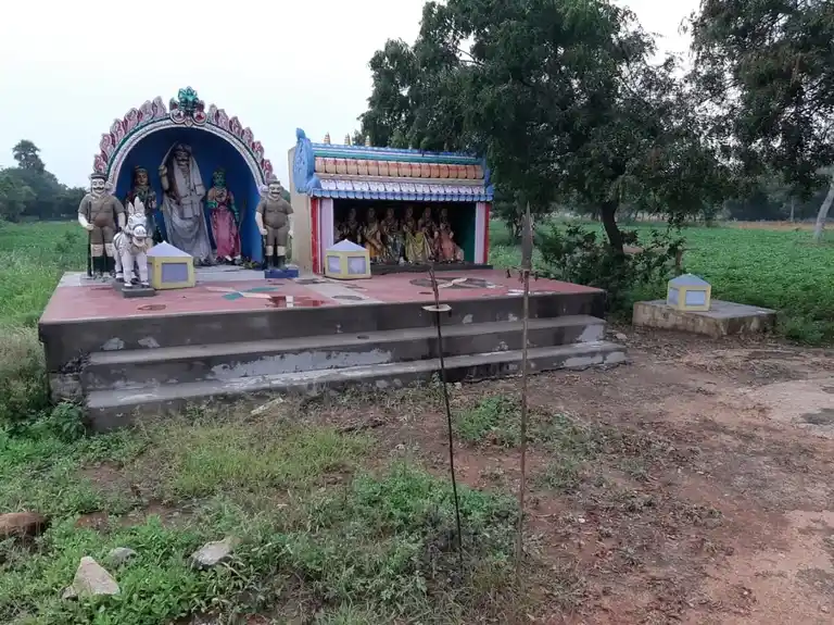 Arulmigu Jambuthurai Kannimaar Temple, A.Vellodu - 624307 அருள்மிகு ஜம்புத்துலை கன்னிமார் கோயில், A.Vellodu - 624307, Dindigul - Ancient Temple Architecture and History Image 4