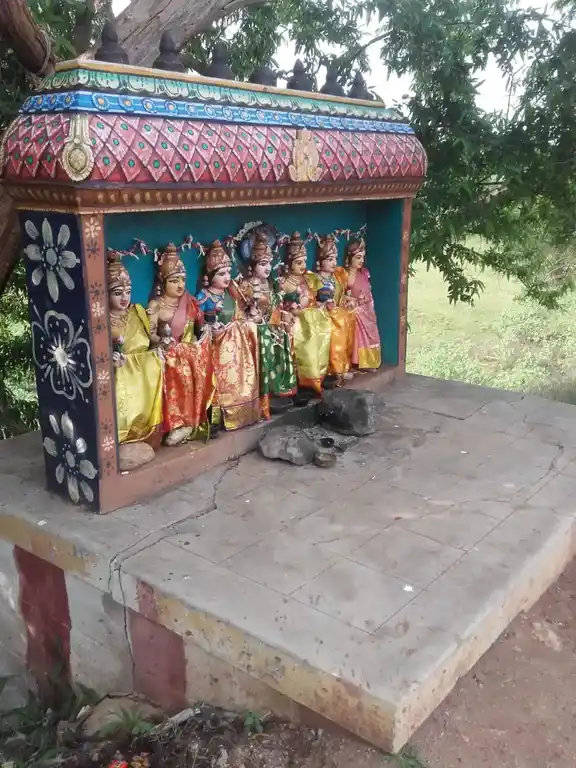 Arulmigu Jambuthurai Kannimaar Temple, A.Vellodu - 624307 அருள்மிகு ஜம்புத்துலை கன்னிமார் கோயில், A.Vellodu - 624307, Dindigul - Ancient Temple Architecture and History Image 10