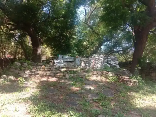 Arulmigu Jampalaperumal Temple, Near Iiandiagoundanur, Andiagoundanur - 642128 அருள்மிகு ஜம்பலப்பெருமாள் திருக்கோயில், Near Iiandiagoundanur, Andiagoundanur - 642128, Tiruppur - Ancient Temple Architecture and History Image 2