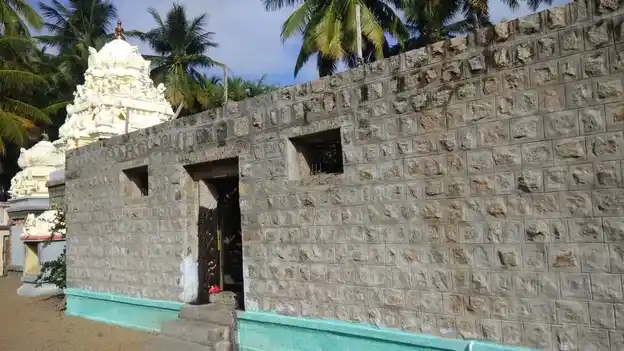 Arulmigu Jangala Parameshwariamman Temple, Thamaraikulam - 624615 அருள்மிகு ஐங்கல பரமேசுவரியம்மன் திருக்கோயில், Thamaraikulam - 624615, Dindigul - Ancient Temple Architecture and History Image 2