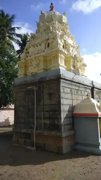 Arulmigu Jangala Parameshwariamman Temple, Thamaraikulam - 624615 அருள்மிகு ஐங்கல பரமேசுவரியம்மன் திருக்கோயில், Thamaraikulam - 624615, Dindigul - Ancient Temple Architecture and History Image 3