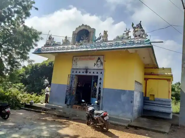 Arulmigu Jothieswarar Temple, End Of The Village, Erumaivettipalayam - 600067 Arulmigu Jothieswarar Temple, End Of The Village, Erumaivettipalayam - 600067, Tiruvallur - Ancient Temple Architecture and History Image 3