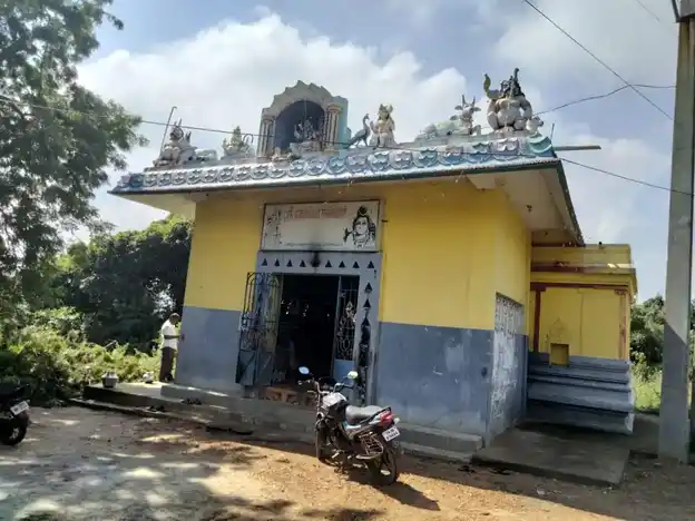 Arulmigu Jothieswarar Temple, End Of The Village, Erumaivettipalayam - 600067 Arulmigu Jothieswarar Temple, End Of The Village, Erumaivettipalayam - 600067, Tiruvallur - Ancient Temple Architecture and History Image 4