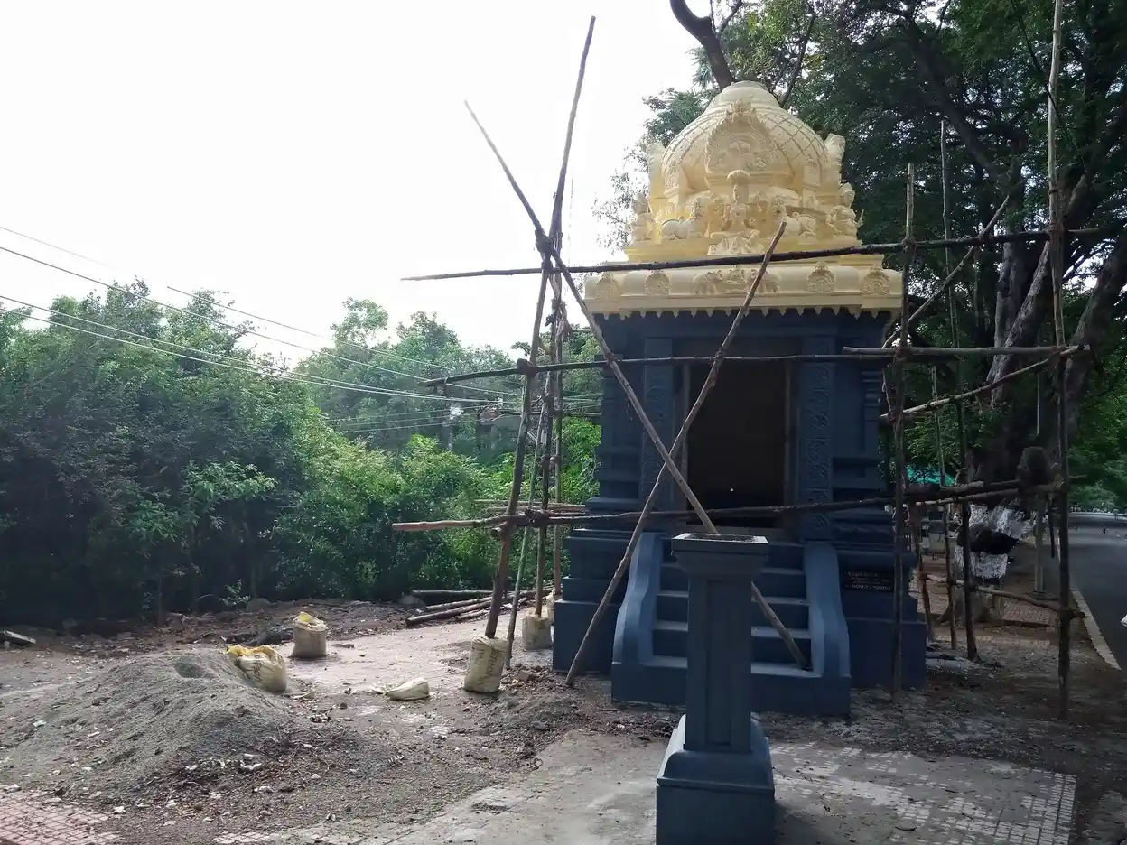 Arulmigu Jothivinayagar Temple, Thiruvannamalai, Tiruvannamalai - 606603 அருள்மிகு ஜோதி விநாயகர், ஸ்ரீ கிருஷ்ணர், மகாசக்தி மாரியம்மன் திருக்கோயில், திருவண்ணாமலை, திருவண்ணாமலை - 606603, Tiruvannamalai - Ancient Temple Architecture and History Image 7
