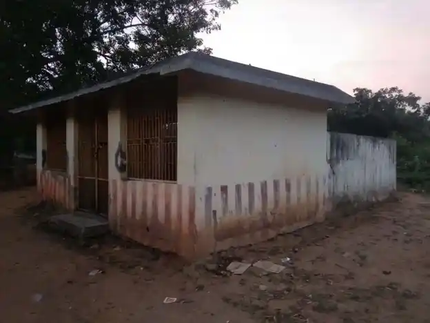 Arulmigu Jurahesvarar Temple, Thukili - 612106 அருள்மிகு ஜூரஹரேஸ்வரர் திருக்கோயில், Thukili - 612106, Thanjavur - Ancient Temple Architecture and History Image 4