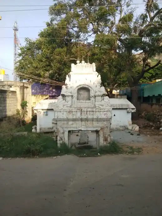 Arulmigu Kaalahasteeswarar Temple, Shoolagiri - 635117 Arulmigu Kaalahasteeswarar Temple, Shoolagiri - 635117, Krishnagiri - Ancient Temple Architecture and History Image 2