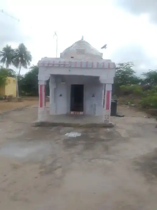 Arulmigu Kaalinga Narthana Perumal Temple, Uppidamangalam - 639114 அருள்மிகு காளிங்க நர்த்தன பெருமாள் திருக்கோயில், Uppidamangalam - 639114, Karur - Ancient Temple Architecture and History Image 3