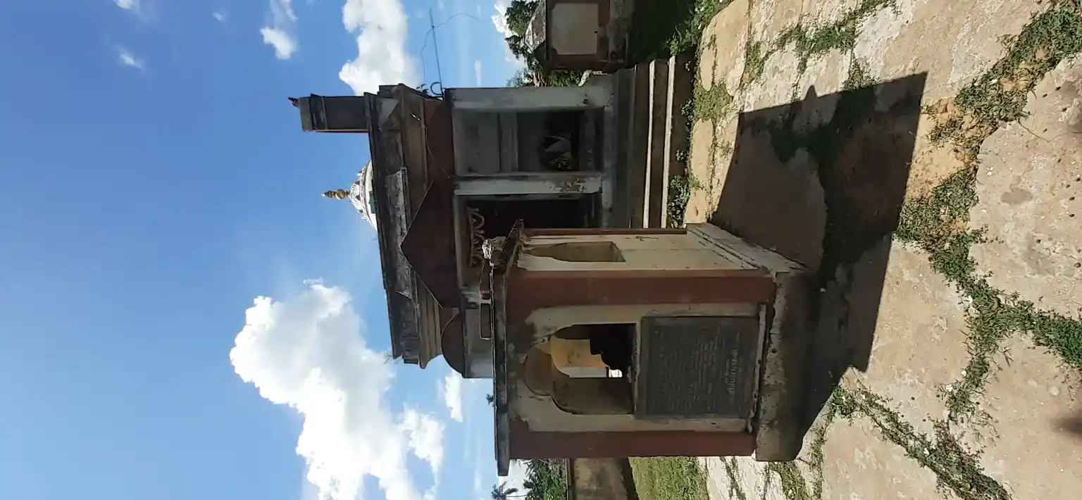 Arulmigu Kaaranathasawamy Temple, Kilamanali - 610203 அருள்மிகு காரநாதசுவாமி திருக்கோயில், கீழமணலி, கீழமணலி - 610203, Thiruvarur - Ancient Temple Architecture and History Image 2