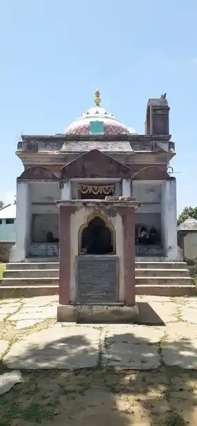 Arulmigu Kaaranathasawamy Temple, Kilamanali - 610203 அருள்மிகு காரநாதசுவாமி திருக்கோயில், கீழமணலி, கீழமணலி - 610203, Thiruvarur - Ancient Temple Architecture and History Image 5