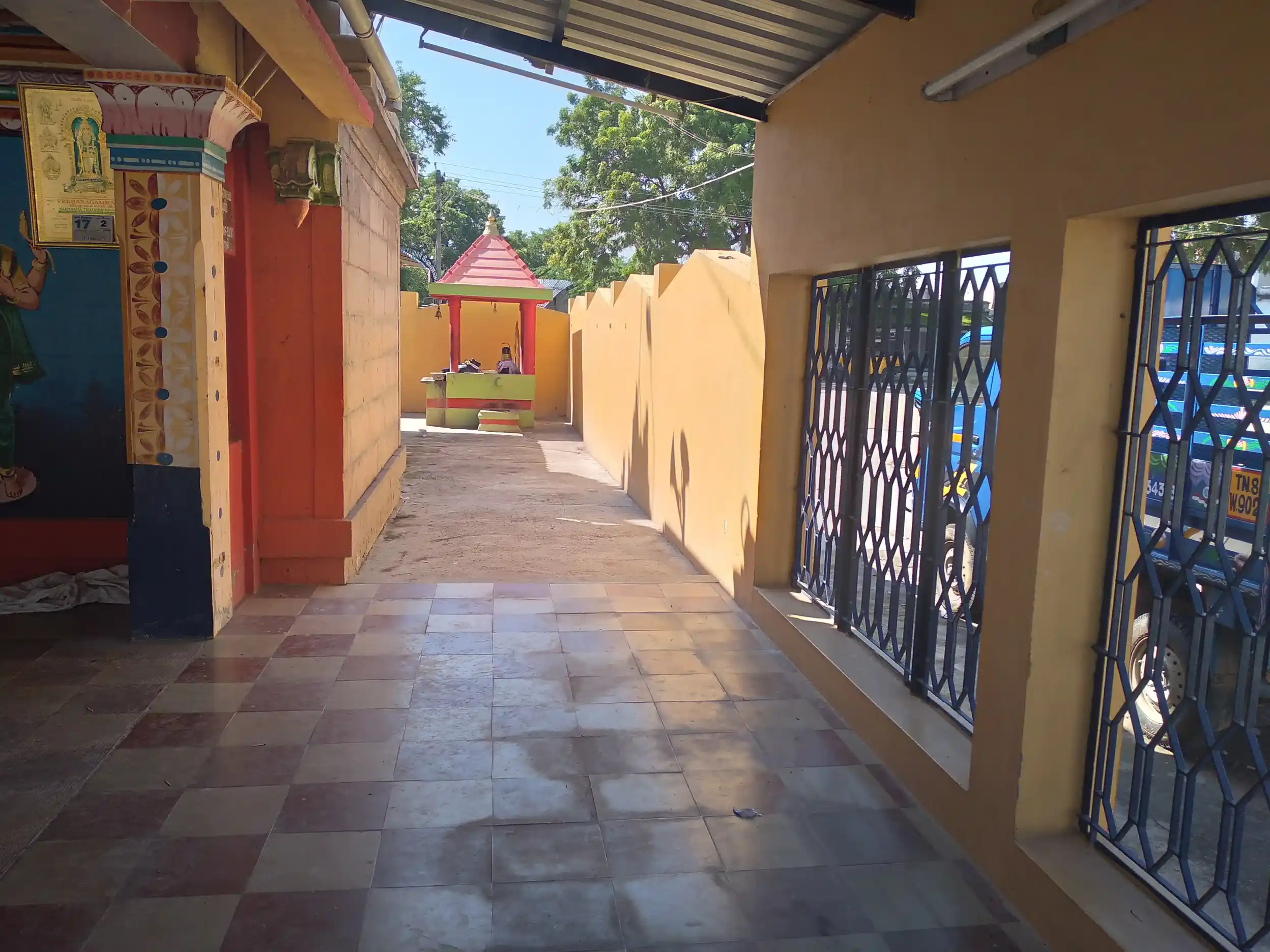 Arulmigu Kaariyamman Temple, North Side In The Village, Maruthanatham - 626005 அருள்மிகு காளியம்மன் திருக்கோயில், கிராமத்தின் வடபுரம், மருதநத்தம் கிராமம் - 626005, Virudhunagar - Ancient Temple Architecture and History Image 5